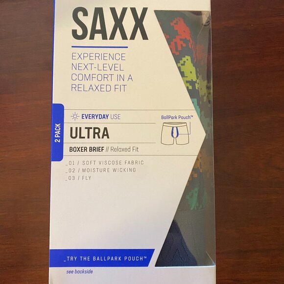 Saxx ULTRA 2 pack Christmas Boxer Briefs Rudolph & Black - Picture 3 of 3